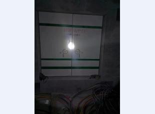 玻璃钢隧道防护门安装现场照片